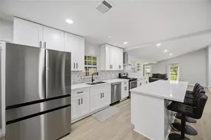 15807 Danford Dr, Houston, TX 77053 - Photo 5