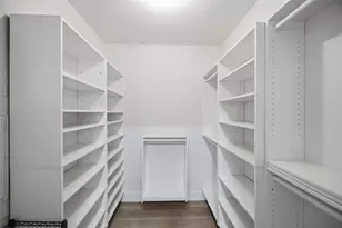 15807 Danford Dr, Houston, TX 77053 - Photo 11