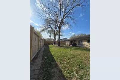 17706 Heritage Creek Drive, Webster, TX 77598 - Photo 35