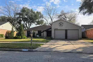 17706 Heritage Creek Dr, Webster, TX 77598 - Photo 1