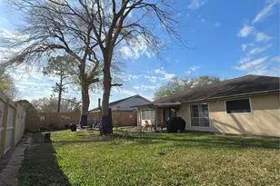 17706 Heritage Creek Dr, Webster, TX 77598 - Photo 27