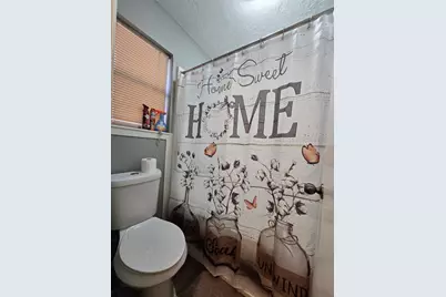 17706 Heritage Creek Drive, Webster, TX 77598 - Photo 7