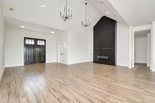 643 Lone Star Trail, Angleton, TX 77515 - Photo 23