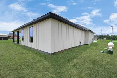 643 Lone Star Trail, Angleton, TX 77515 - Photo 43