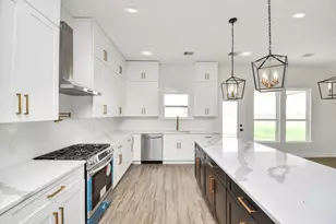 643 Lone Star Trail, Angleton, TX 77515 - Photo 21