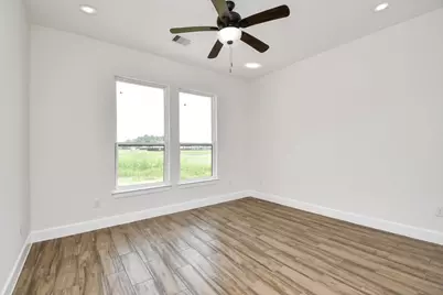 643 Lone Star Trail, Angleton, TX 77515 - Photo 31