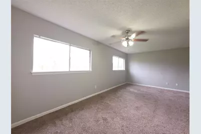 9814 Kiwi Lane, Conroe, TX 77385 - Photo 7