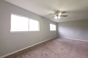 9814 Kiwi Ln, Conroe, TX 77385 - Photo 7