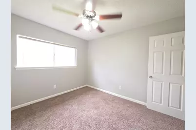 9814 Kiwi Lane, Conroe, TX 77385 - Photo 11