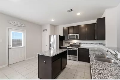 10402 Matterhorn Drive, Rosharon, TX 77583 - Photo 9