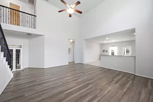 10402 Matterhorn Dr, Rosharon, TX 77583 - Photo 5