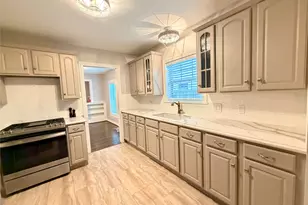 8234 Bonner Dr, Houston, TX 77017 - Photo 9