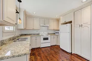 404 E 29th St, Houston, TX 77008 - Photo 5