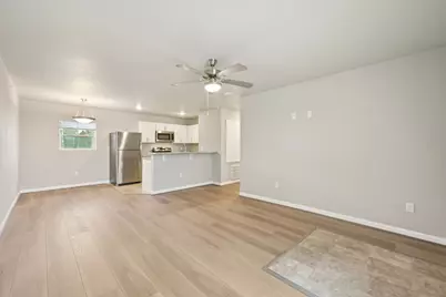 274 Plez Morgan Drive #F, Montgomery, TX 77356 - Photo 5