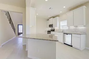 10902 Granite Chief Dr, Rosharon, TX 77583 - Photo 11