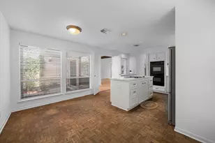 11306 Ella Lee Ln, Houston, TX 77077 - Photo 17