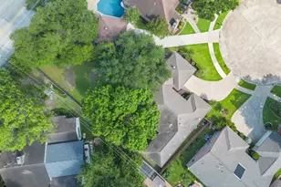 11306 Ella Lee Ln, Houston, TX 77077 - Photo 37