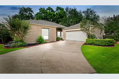 11306 Ella Lee Lane, Houston, TX 77077 - Photo 5