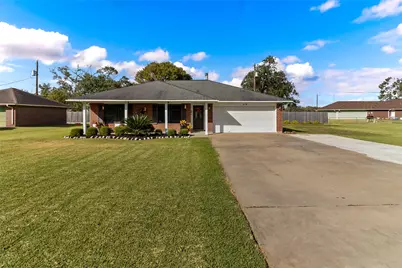 219 Red Oak Circle, Brazoria, TX 77422 - Photo 1