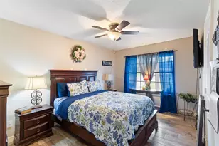 219 Red Oak Cir, Brazoria, TX 77422 - Photo 15