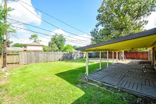 7222 Pella Dr, Houston, TX 77036 - Photo 19