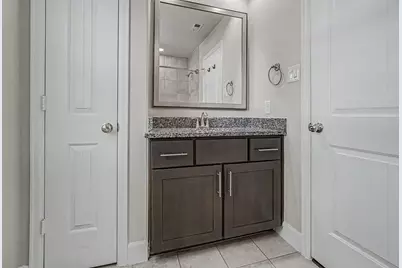 829 W 20th Street, Houston, TX 77008 - Photo 9