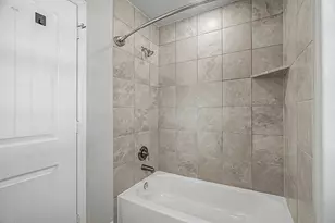 829 W 20th St, Houston, TX 77008 - Photo 25