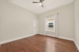 2211 Silverbonnet St, Houston, TX 77055 - Photo 23