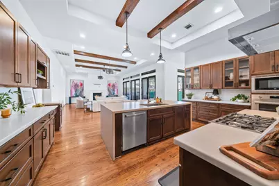 4704 Willow Street, Bellaire, TX 77401 - Photo 19