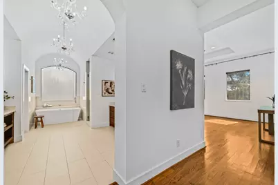 4704 Willow Street, Bellaire, TX 77401 - Photo 33