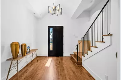 4704 Willow Street, Bellaire, TX 77401 - Photo 9