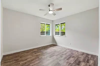 13747 Vickston Lane, Houston, TX 77014 - Photo 29