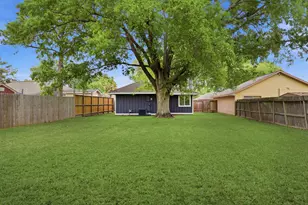 13747 Vickston Ln, Houston, TX 77014 - Photo 35