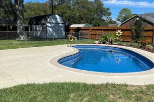 1203 S 2nd St, Ganado, TX 77962 - Photo 41