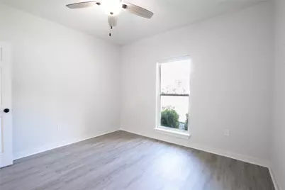 502 Tall Timber Drive, West Columbia, TX 77486 - Photo 7