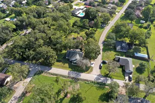 502 Tall Timber Dr, West Columbia, TX 77486 - Photo 37