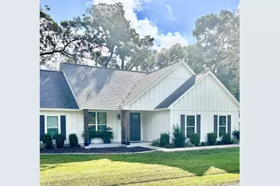 502 Tall Timber Drive, West Columbia, TX 77486 - Photo 1