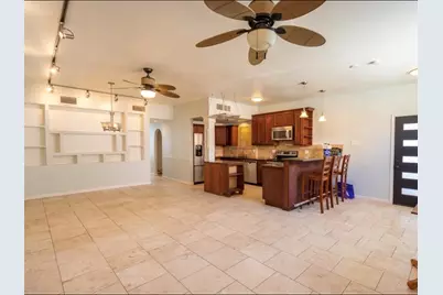 2219 Sealy Street, Galveston, TX 77550 - Photo 39