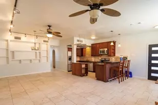 2219 Sealy St, Galveston, TX 77550 - Photo 39