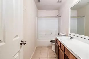 7831 Crescent Village Ln, Richmond, TX 77407 - Photo 9