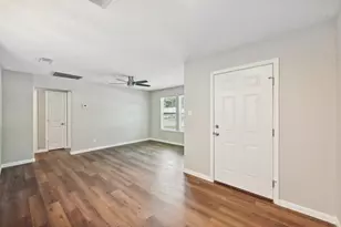 317 Redwood St, Lake Jackson, TX 77566 - Photo 29