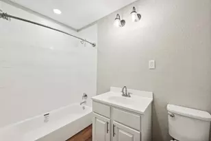 317 Redwood St, Lake Jackson, TX 77566 - Photo 27