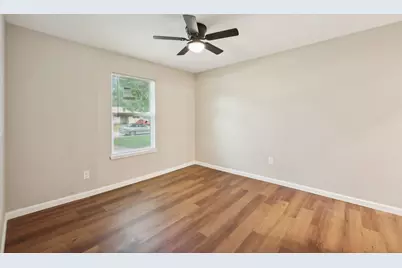 317 Redwood Street, Lake Jackson, TX 77566 - Photo 19