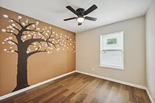 317 Redwood St, Lake Jackson, TX 77566 - Photo 25