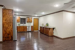 105 Butler Rd, Vidor, TX 77662 - Photo 3