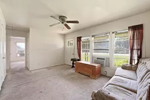 717 Bolling Ln, Houston, TX 77076 - Photo 5