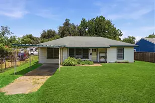 717 Bolling Ln, Houston, TX 77076 - Photo 1