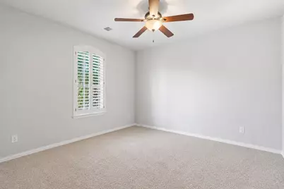 126 E Cove View Trail, The Woodlands, TX 77389 - Photo 37