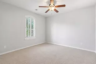126 E Cove View Trail, The Woodlands, TX 77389 - Photo 37