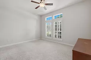 126 E Cove View Trail, The Woodlands, TX 77389 - Photo 25